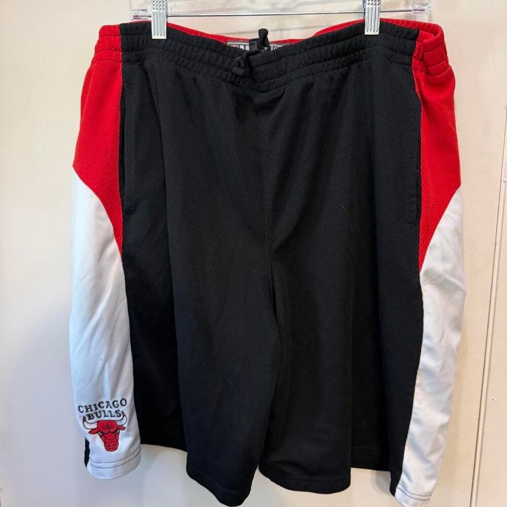 Nba Men's Y2K Chicago Bulls Shorts